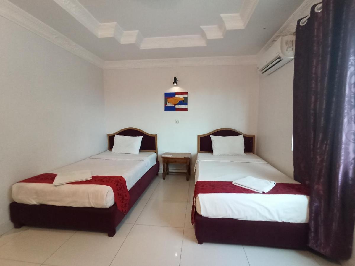 Pama Hotel Kampong Chhnang Exterior photo