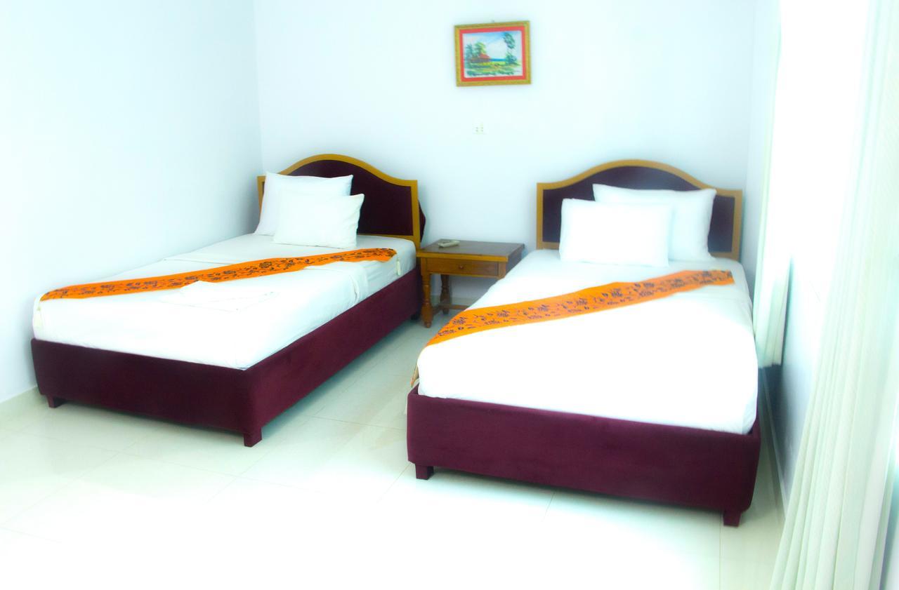 Pama Hotel Kampong Chhnang Exterior photo