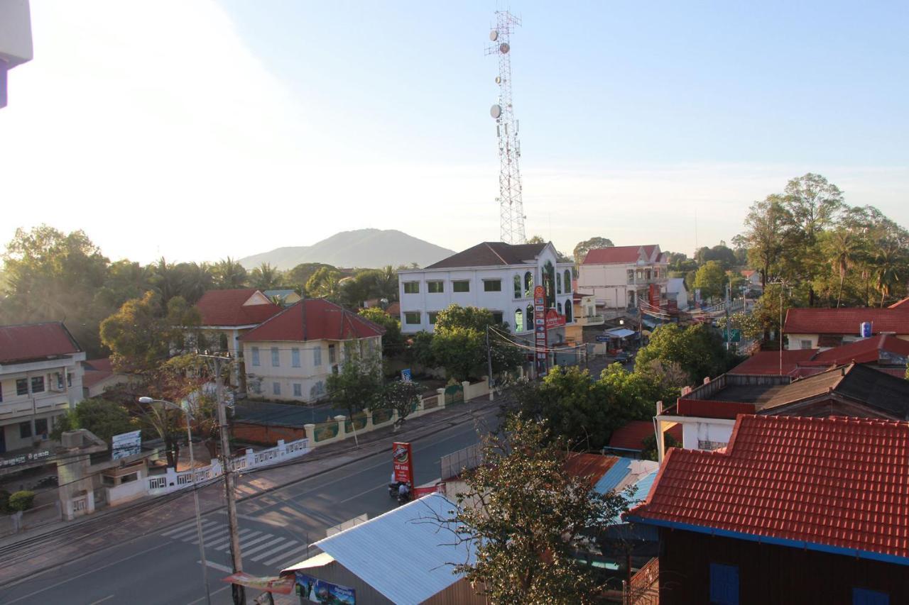 Pama Hotel Kampong Chhnang Exterior photo